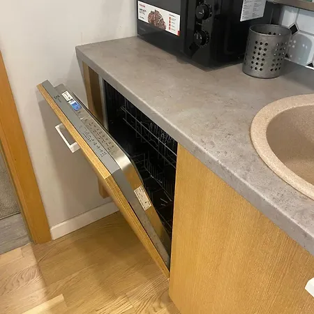 Living - Jaksto Place *